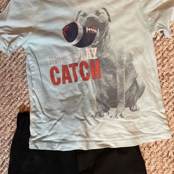 BOYS size 5 Old Navy t-shirt & The Original Austin Trading Company shorts - Picture 2 of 2